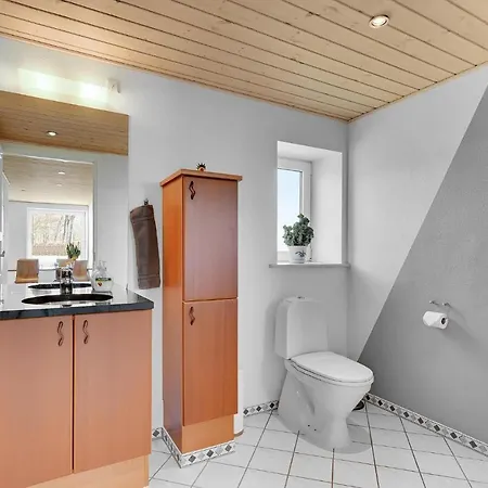 3 Bedroom Beautiful In Lejlighed Kibæk