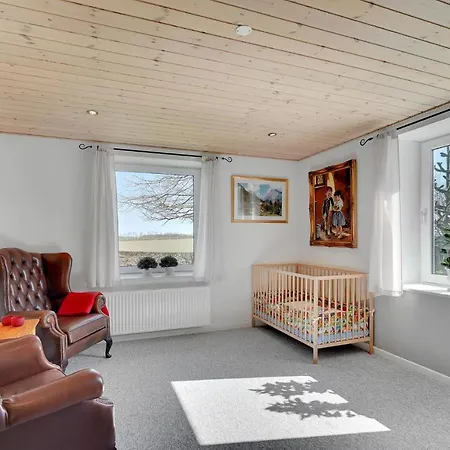 Lejlighed 3 Bedroom Beautiful In Kibæk